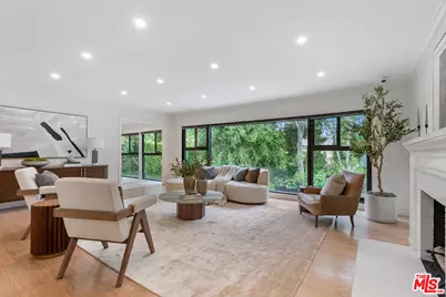 11346 Thurston Pl, Los Angeles, CA 90049 - Photo 1