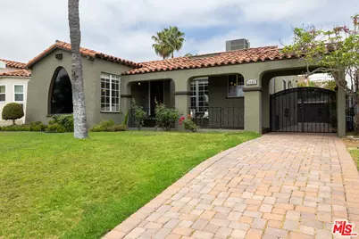 3655 W 61st St, Los Angeles, CA 90043 - Photo 1