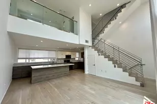 5403 W Wilshire Vista Ln, Los Angeles, CA 90019 - Photo 1