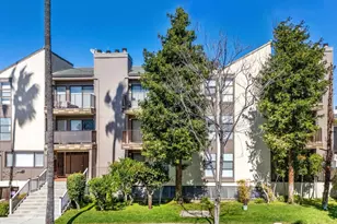 453 Ivy St, Glendale, CA 91204 - Photo 1