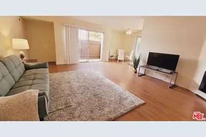 818 7th St #1, Santa Monica, CA 90403 - Photo 1