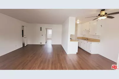 818 7th St #8, Santa Monica, CA 90403 - Photo 1