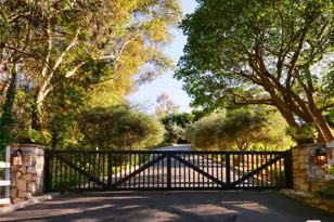 30 Portuguese Bend Rd, Rolling Hills, CA 90274 - Photo 1