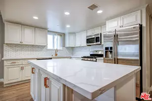 980 S Oxford Ave, Los Angeles, CA 90006 - Photo 1