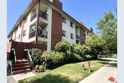 330 Burchett St #104, Glendale, CA 91203 - Photo 1