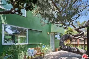 725 Superba Ave, Venice, CA 90291 - Photo 1