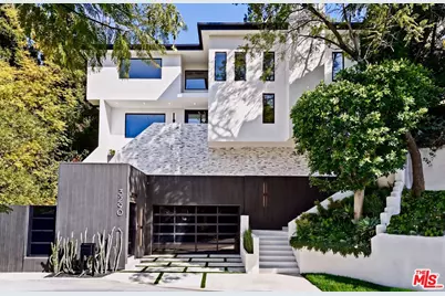 3290 N Knoll Dr, Los Angeles, CA 90068 - Photo 1