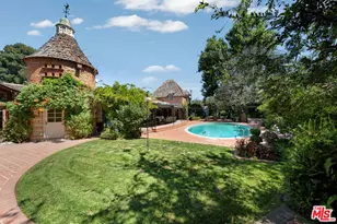 120 Larkin Pl, Santa Monica, CA 90402 - Photo 1