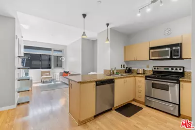 630 6th St #613, Los Angeles, CA 90017 - Photo 1
