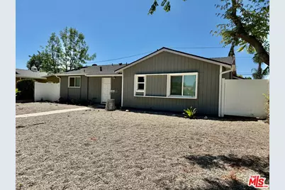 23838 Victory Blvd, Woodland Hills, CA 91367 - Photo 1