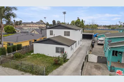 1346 E 83rd St, Los Angeles, CA 90001 - Photo 1