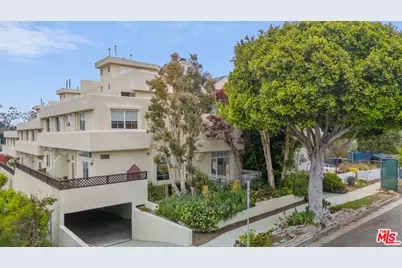 2307 32nd St #1, Santa Monica, CA 90405 - Photo 1