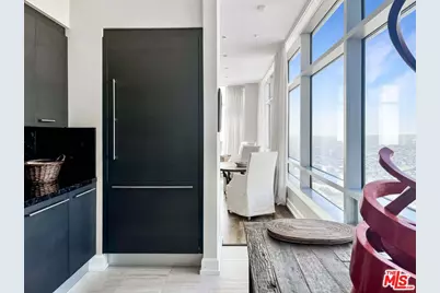 900 W Olympic Blvd #44B, Los Angeles, CA 90015 - Photo 1