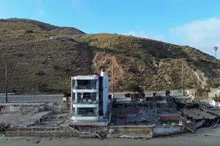 18860 Pacific Coast Hwy, Malibu, CA 90265 - Photo 1