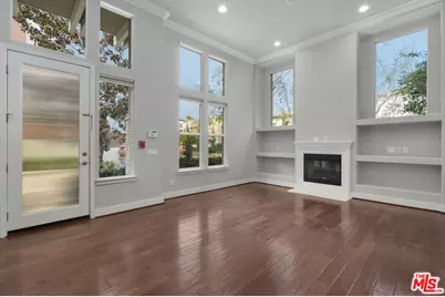 6011 Dawn Crk #8, Playa Vista, CA 90094 - Photo 1