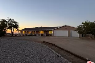 8125 Centola Rd, Phelan, CA 92371 - Photo 1