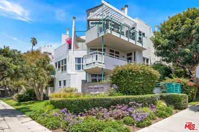 2115 3rd St #104, Santa Monica, CA 90405 - Photo 1