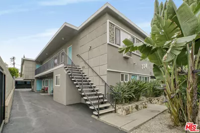 738 N Hudson Ave, Los Angeles, CA 90038 - Photo 1