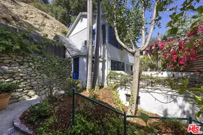 10411 Quito Ln, Los Angeles, CA 90077 - Photo 1