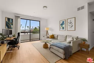 533 S St Andrews Pl, Los Angeles, CA 90020 - Photo 1