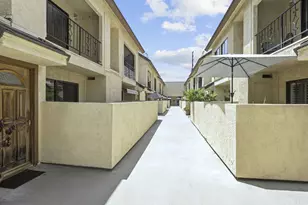 13211 Vanowen St, North Hollywood, CA 91605 - Photo 1