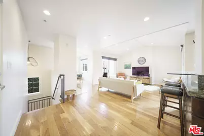 642 Hermosa Ave, Hermosa Beach, CA 90254 - Photo 1