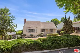 3926 S Ridgeley Dr, Los Angeles, CA 90008 - Photo 1