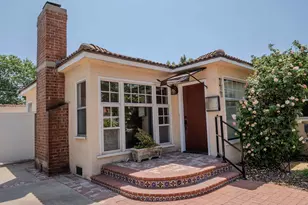 830 N Griffith Park Dr, Burbank, CA 91506 - Photo 1
