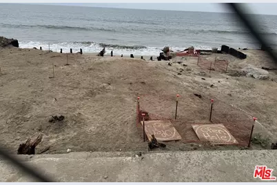 18912 E Pacific Coast Highway, Malibu, CA 90265 - Photo 1
