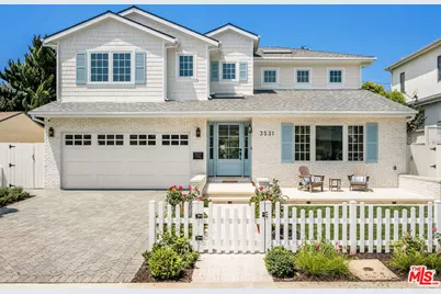 3531 S Barrington Ave, Los Angeles, CA 90066 - Photo 1