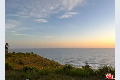 516 Chapala Dr, Pacific Palisades, CA 90272 - Photo 1