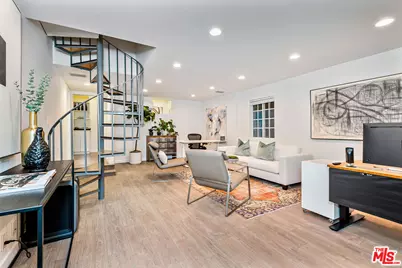 717 N Huntley Dr, West Hollywood, CA 90069 - Photo 1