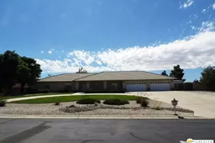 6950 Oak View Ct, Oak Hills, CA 92344 - Photo 1