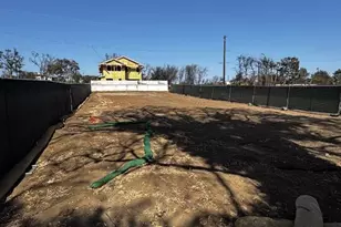 916 Iliff St, Pacific Palisades, CA 90272 - Photo 1