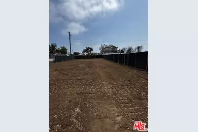 920 Iliff St, Pacific Palisades, CA 90272 - Photo 1