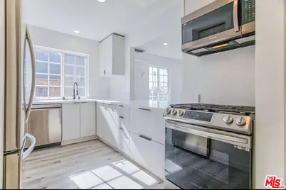 160 N Edgemont St, Los Angeles, CA 90004 - Photo 1