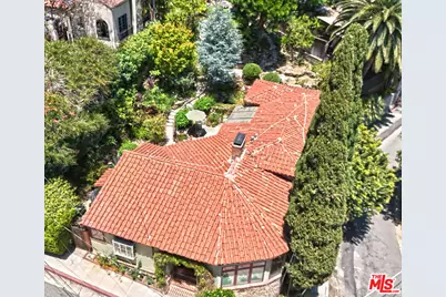 2228 Vista Del Mar Pl, Los Angeles, CA 90068 - Photo 1