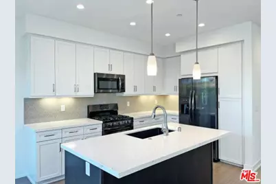 7105 Tampa Ave #7116, Reseda, CA 91335 - Photo 1