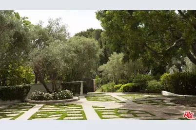 27403 Pacific Coast Hwy, Malibu, CA 90265 - Photo 1