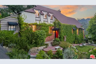 3827 Carnavon Way, Los Angeles, CA 90027 - Photo 1