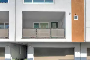 6906 N Tierno Ln, Los Angeles, CA 90038 - Photo 1