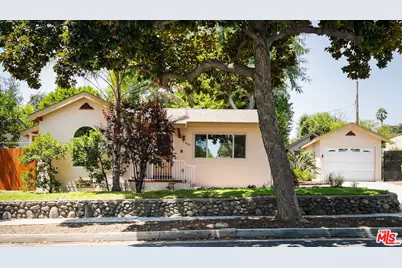 1065 N El Molino Ave, Pasadena, CA 91104 - Photo 1