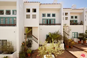 8562 W West Knoll Dr, West Hollywood, CA 90069 - Photo 1