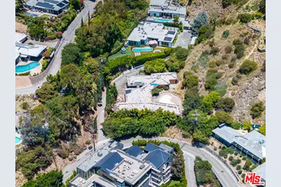 1771 N Crescent Heights Blvd, Los Angeles, CA 90069 - Photo 1