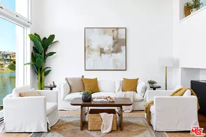 5106 Pacific Ave, Marina del Rey, CA 90292 - Photo 1