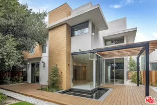 16536 Moorpark St, Encino, CA 91436 - Photo 1