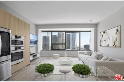 1100 Wilshire Blvd #2908, Los Angeles, CA 90017 - Photo 1