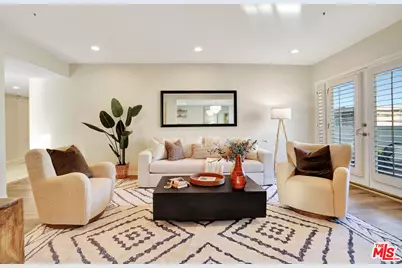 11690 Montana Ave #207, Los Angeles, CA 90049 - Photo 1