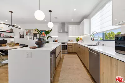 973 N Starlight Ct, Los Angeles, CA 90029 - Photo 1