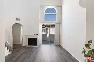 620 S Gramercy Pl, Los Angeles, CA 90005 - Photo 1